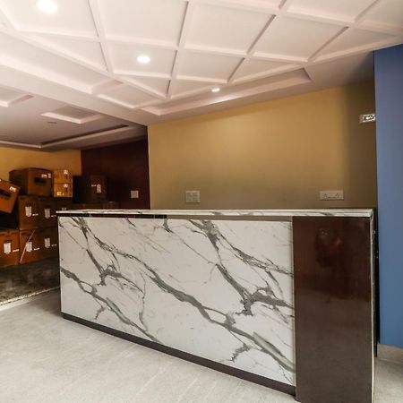 Capital O N R Residency Hotel Yelahanka Luaran gambar