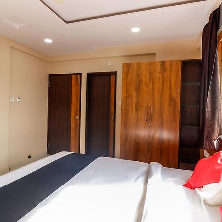 Capital O N R Residency Hotel Yelahanka Luaran gambar